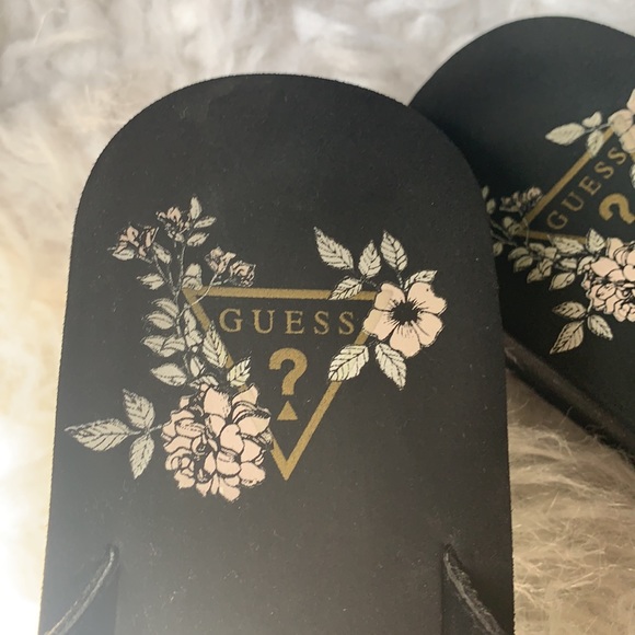 GUESS Sandals - Picture 4 of 6